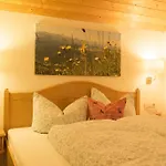 Lejlighed Alpenroesle - Berge - Ruhe - Traumaussicht, 2- Und 3-raum-wohnungen, Panoramasauna *