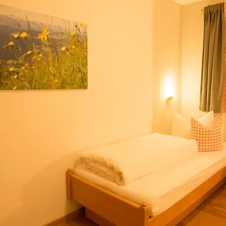 Apartment Alpenroesle