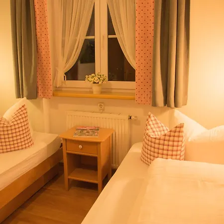 Apartment Alpenroesle